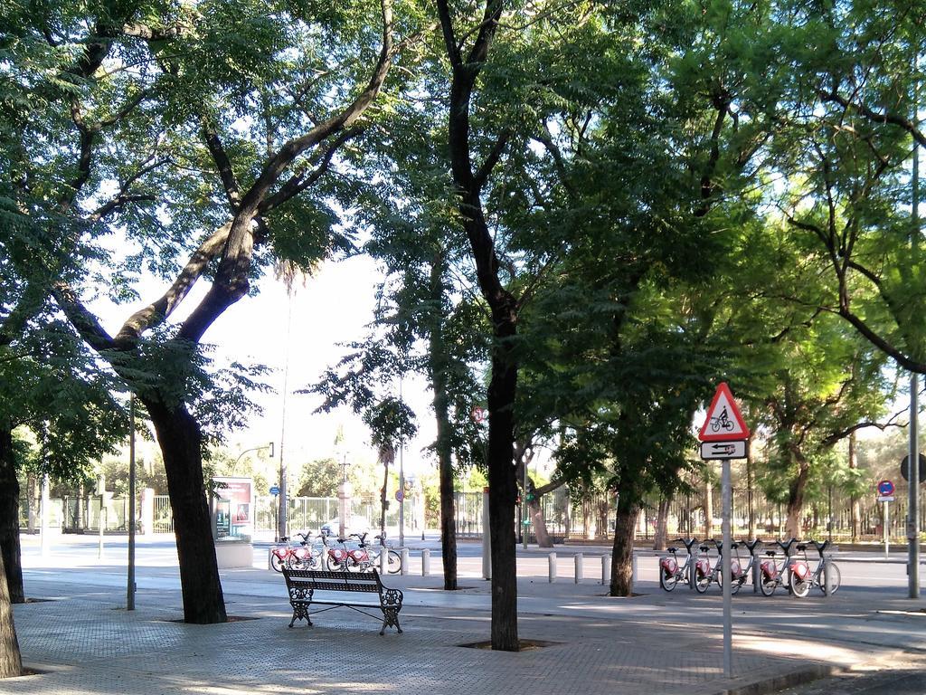 Apartamento Buhaira Seville Luaran gambar