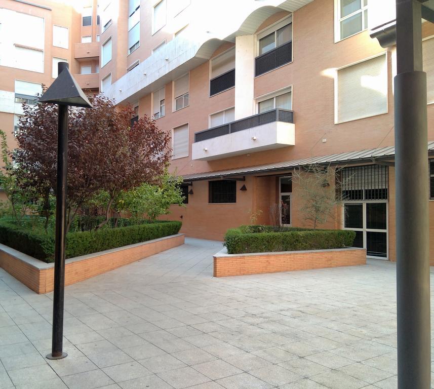 Apartamento Buhaira Seville Luaran gambar