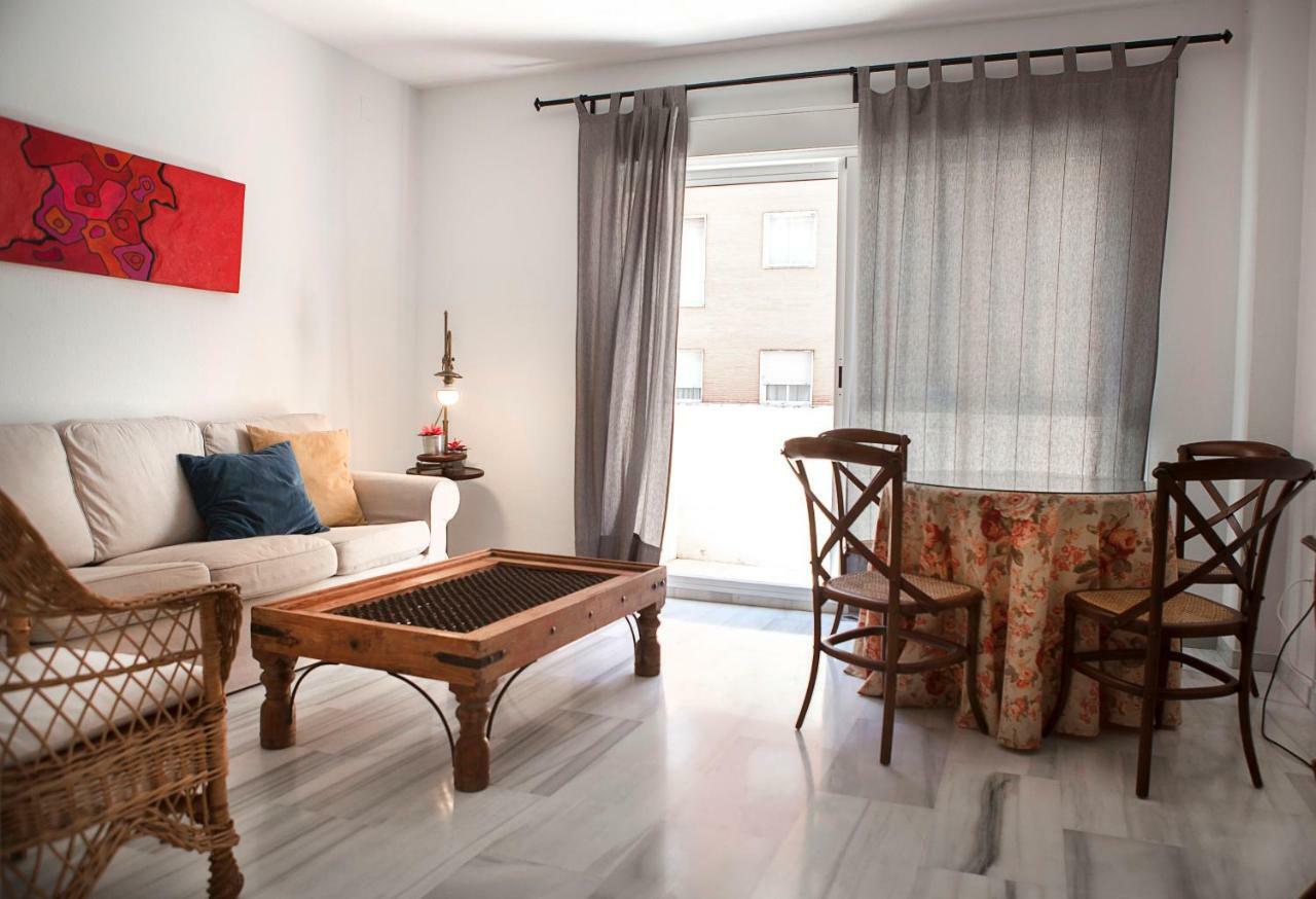 Apartamento Buhaira Seville Luaran gambar
