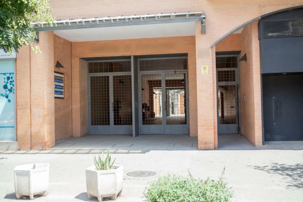 Apartamento Buhaira Seville Luaran gambar