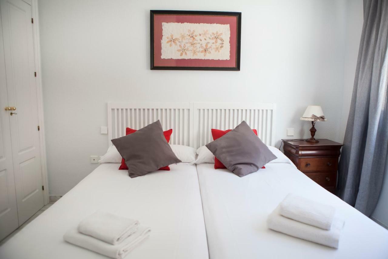 Apartamento Buhaira Seville Luaran gambar